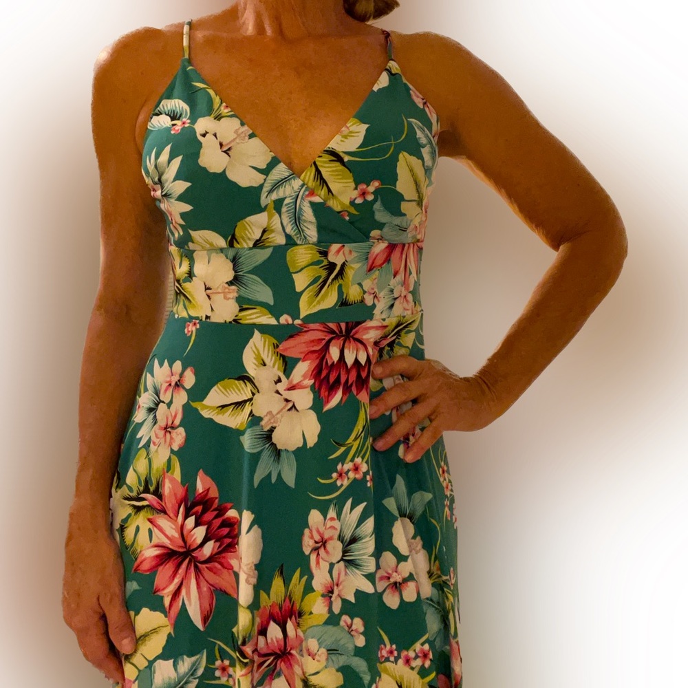 bar III flowing tank style spring dress size M